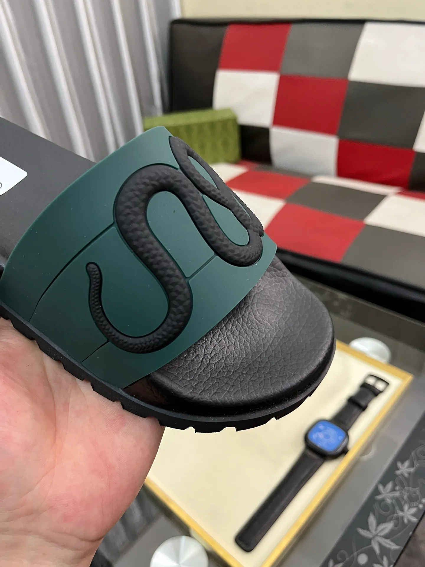 Men's men's shoes💰260⌚️⌚️ＧＵＣＣＩ.Gucci.Official website 1:1 popular slippers hot sale! Original original material 🩴 SIZE: 38-46 (45.46 non-refundable)